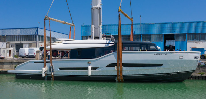 Cпуск на воду новой модели от Extra Yachts: Extra 86 