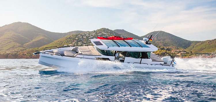Axopar 45 XC Cross Cabin