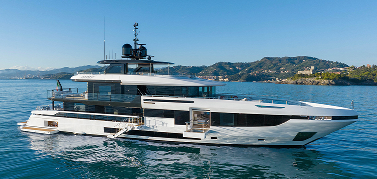 Mangusta Oceano 44