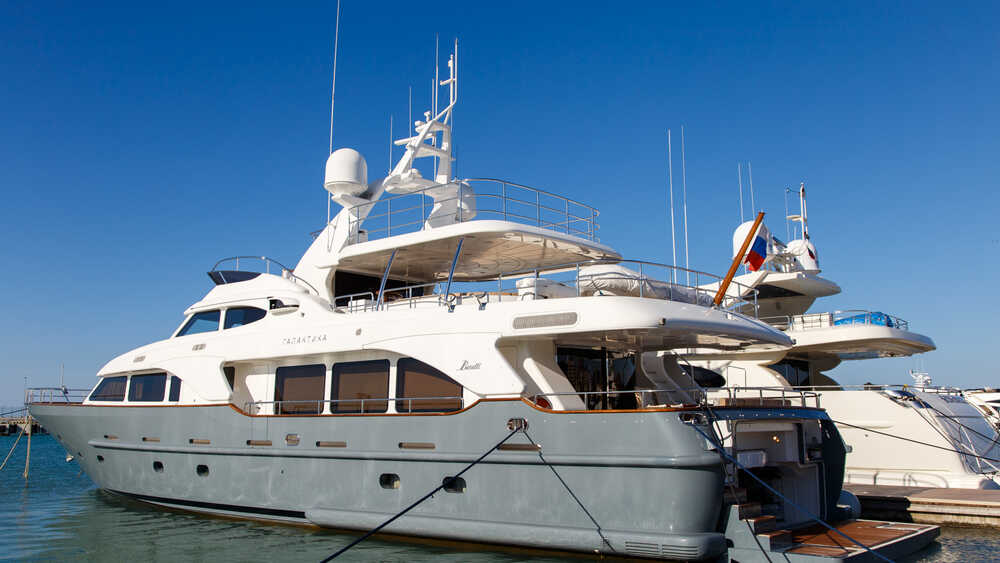 Экстерьер Benetti Tradition 100  M/Y "GALAKTIKA SKAY" 2009