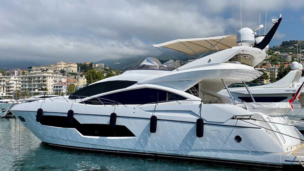 Экстерьер Sunseeker 80 Sport Yacht 2014