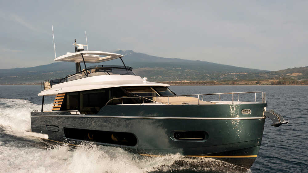 Экстерьер Magellano 60
