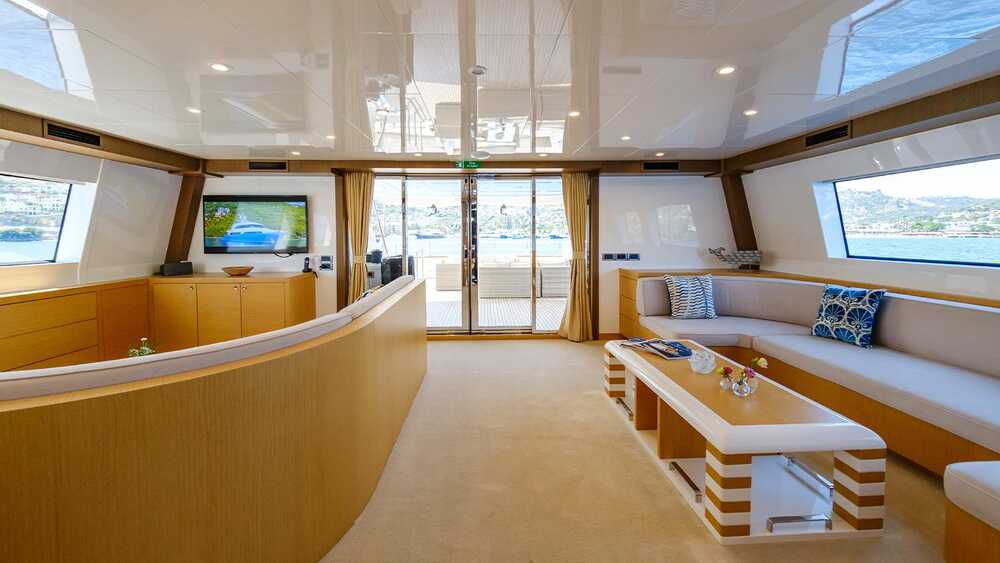 Салон на верхней палубе