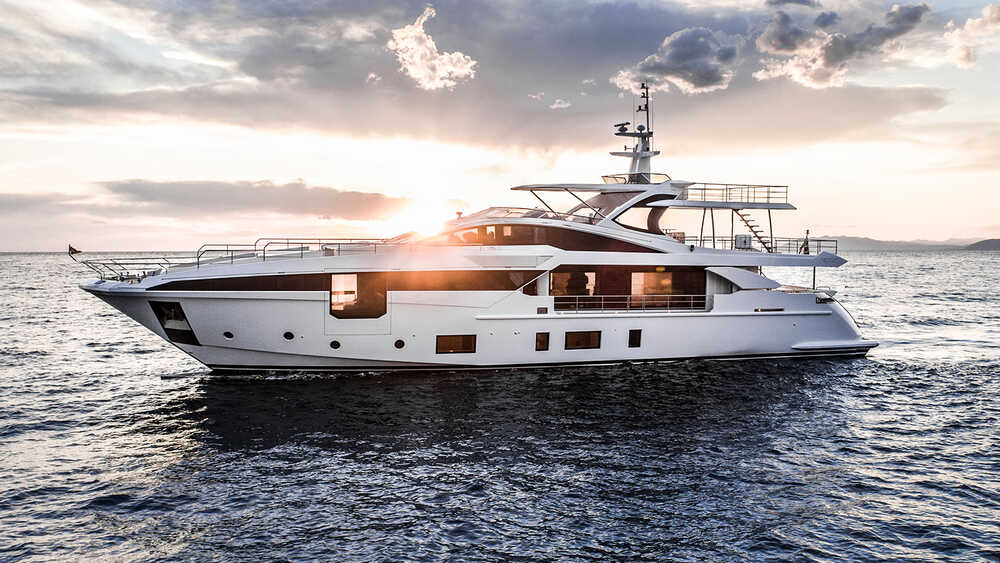Экстерьер Azimut Grande 35 METRI