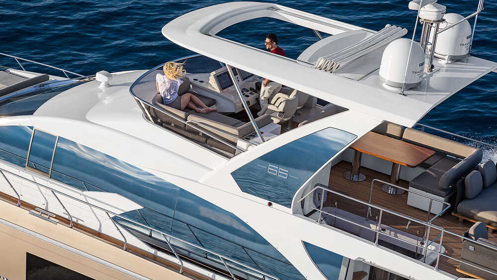 Экстерьер Azimut 66F