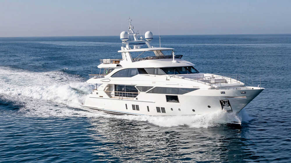 Экстерьер Benetti Fast 125
