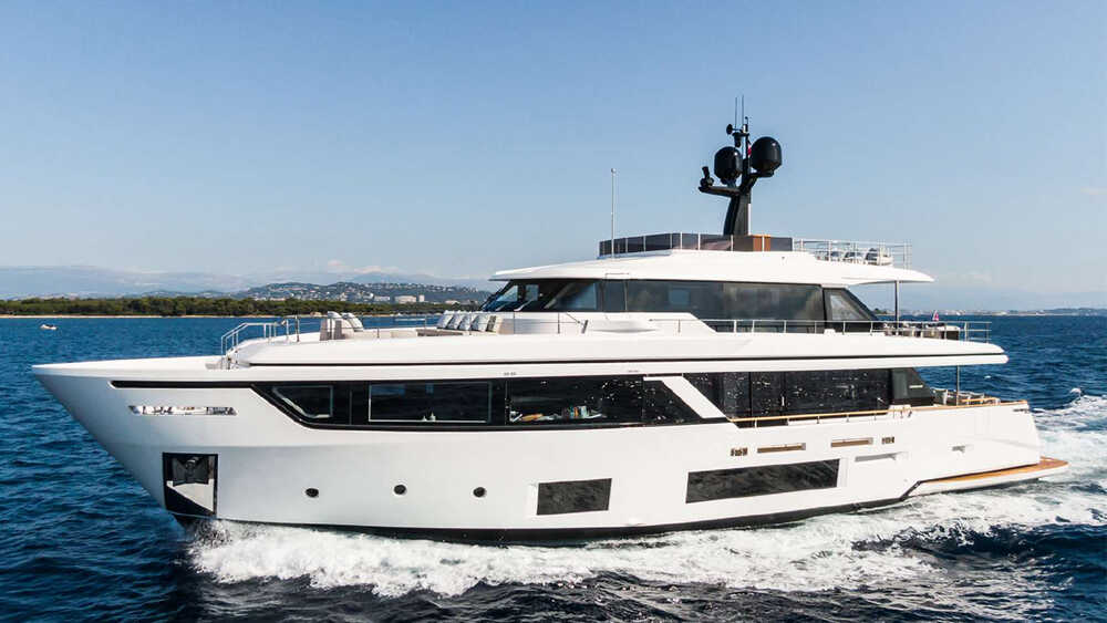 Экстерьер M/Y MRS G