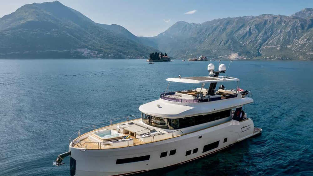 Экстерьер Sirena 64 