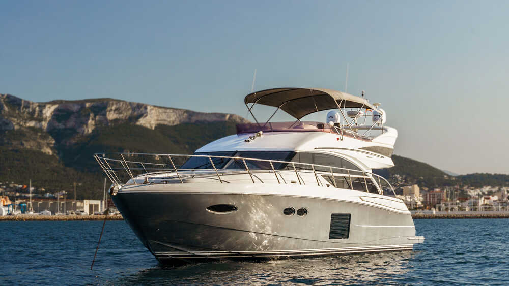 Экстерьер Princess 56<br/>M/Y Paradise 2015