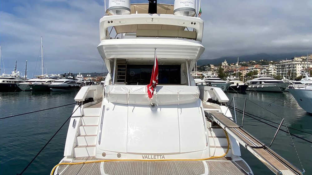 Экстерьер Sunseeker 80 Sport Yacht 2014