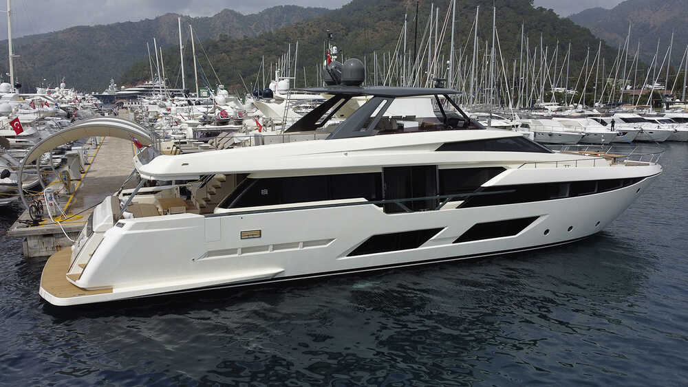 Экстерьер Ferretti 920