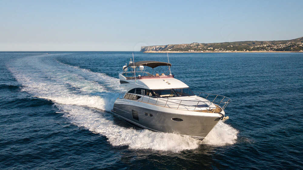 Экстерьер Princess 56<br/>M/Y Paradise 2015