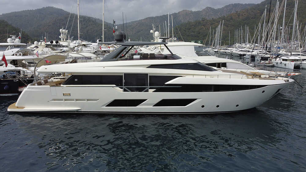 Экстерьер Ferretti 920