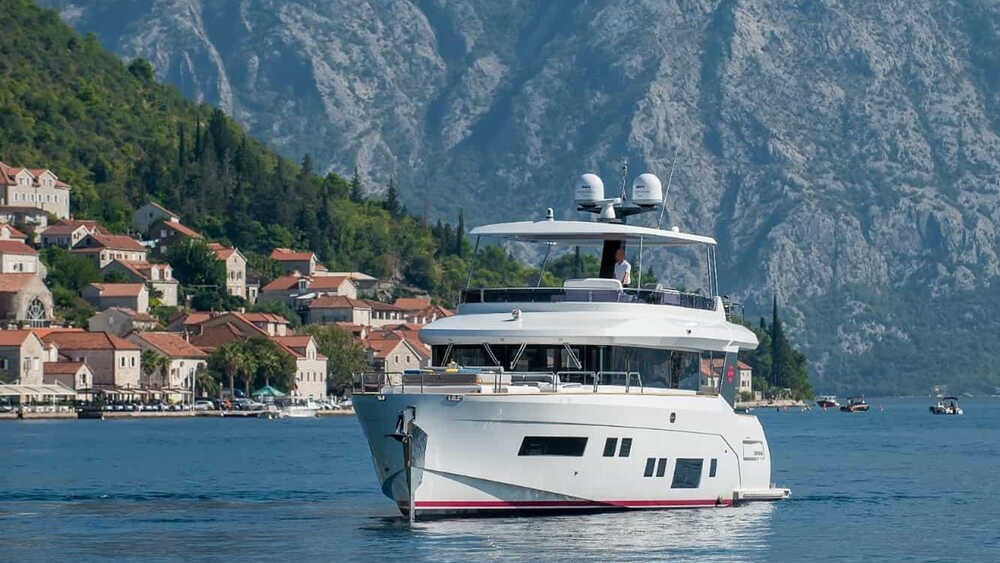 Экстерьер Sirena 64 