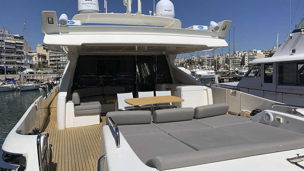 Кокпит Azimut 86S