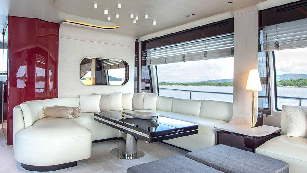Версия планировки салона на главной палубе "Lounge"