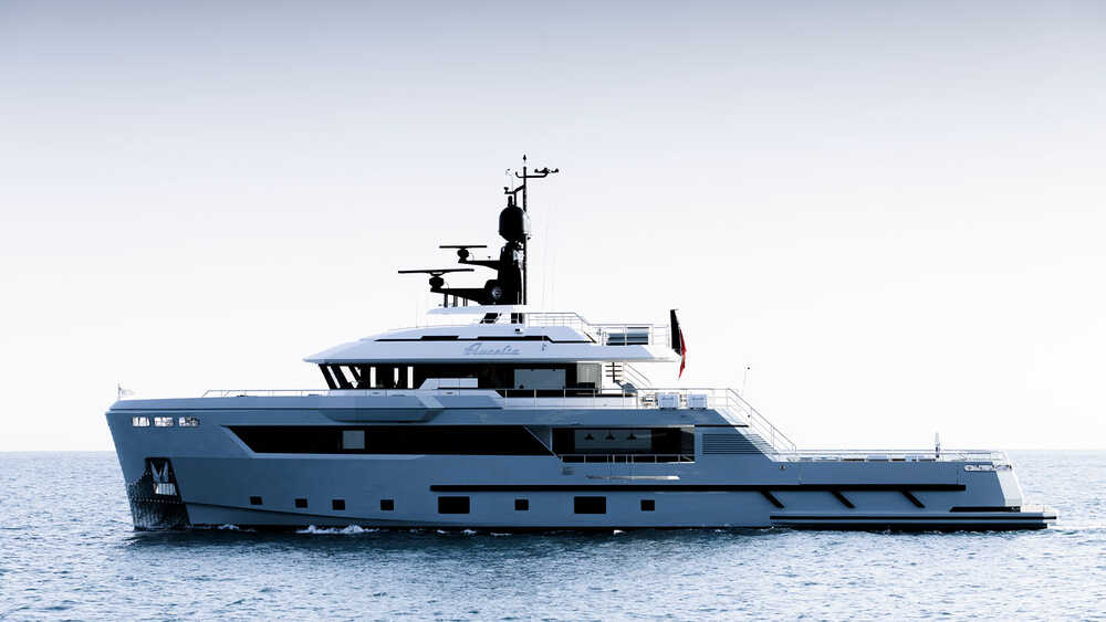 Cantiere delle Marche Flexplorer 130