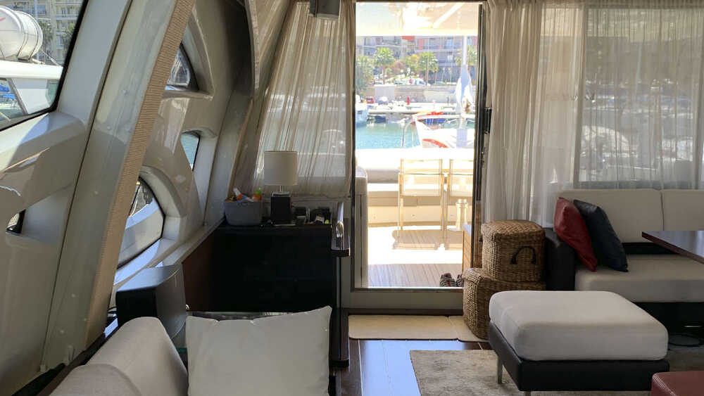 Салон Azimut 86S