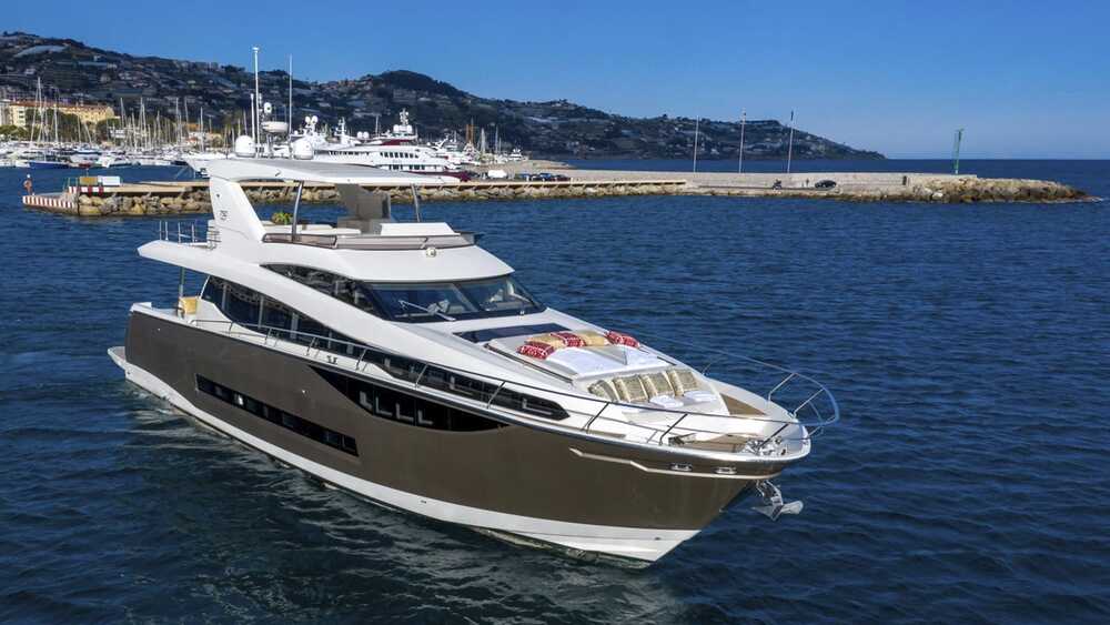 Экстерьер Prestige 750