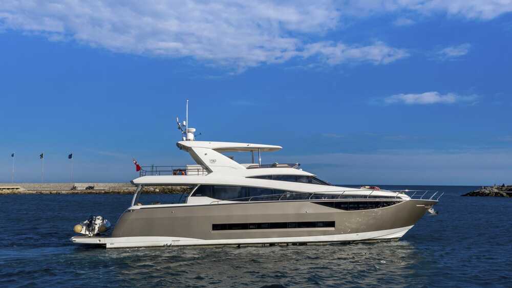 Экстерьер Prestige 750