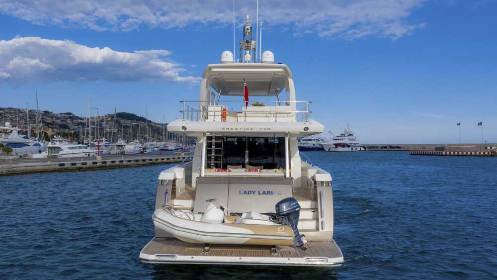 Экстерьер Prestige 750