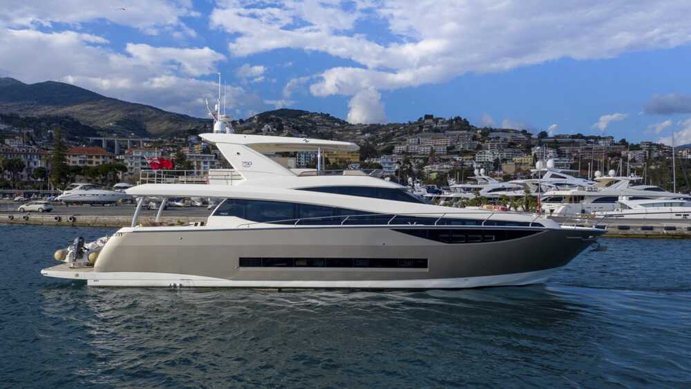 Экстерьер Prestige 750