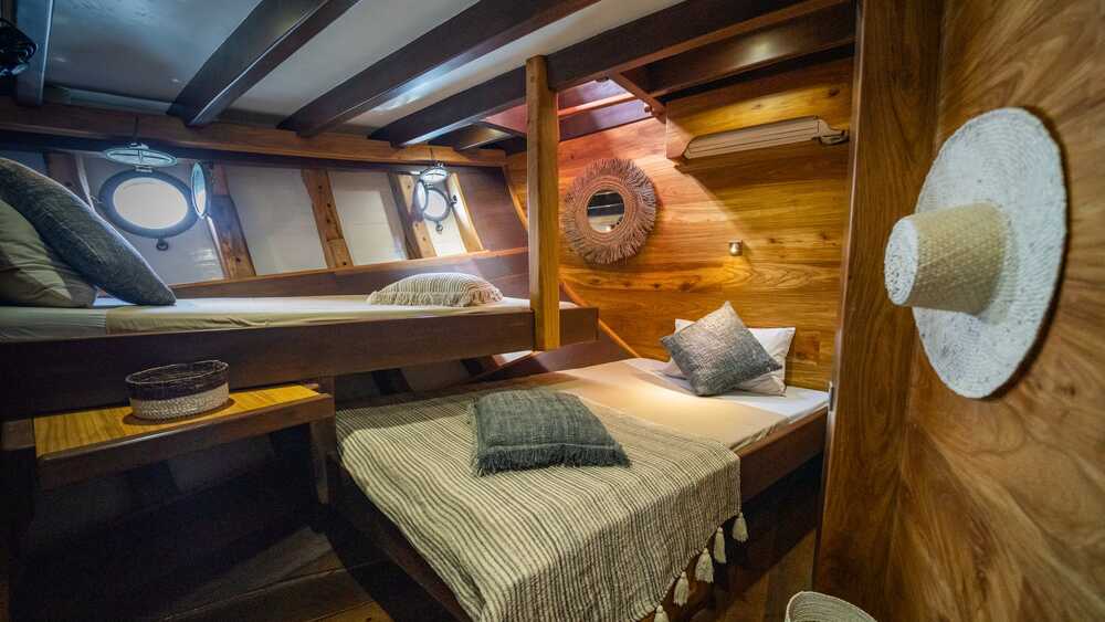 JAKARE, 35.00 м