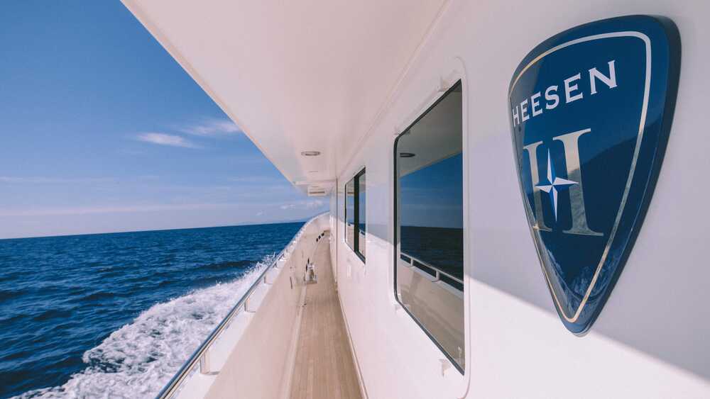 Heesen MAGIX, 37.80 м