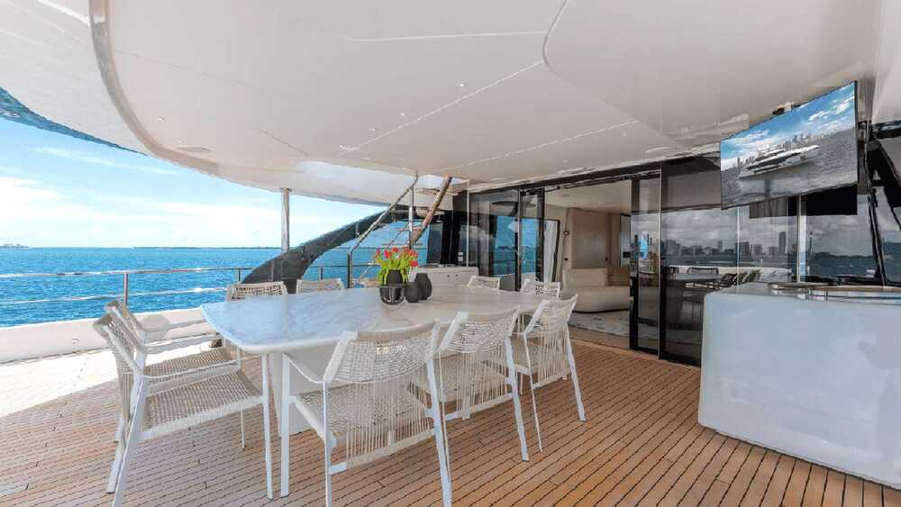 Azimut TYCOON, 35.97 м