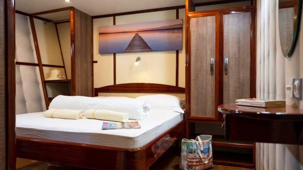 MENDULA, 36.00 м