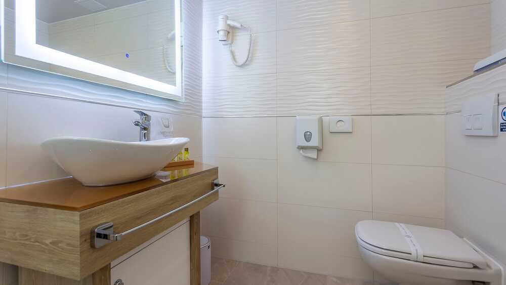 Iskra Shipyard LASTAVICA, 49.00 м