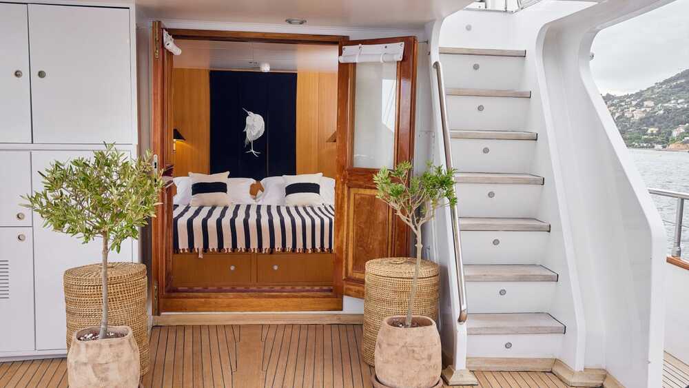 Benetti SOUNION II, 31.62 м