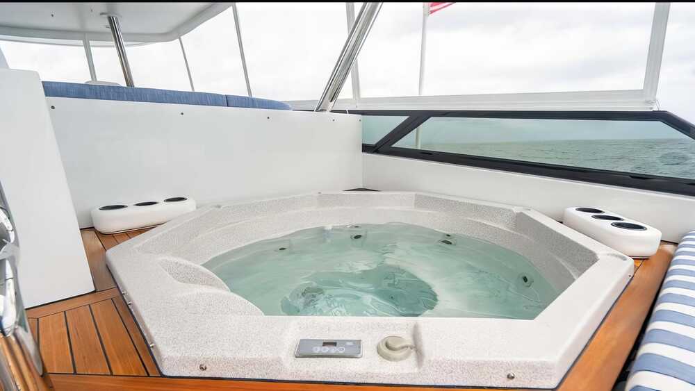 Crescent Yachts RISK & REWARD, 36.60 м