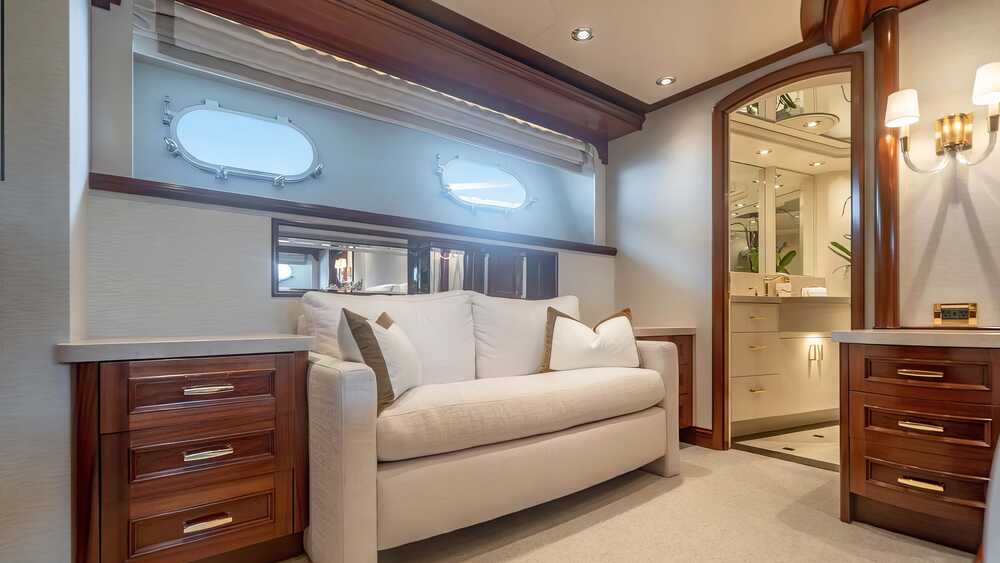 Crescent Yachts RISK & REWARD, 36.60 м