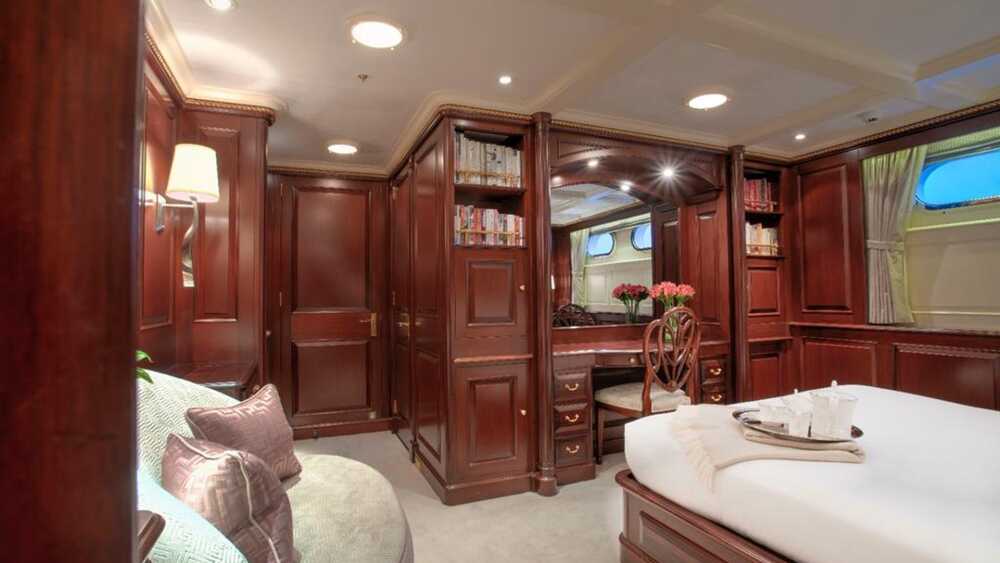 Feadship TELEOST, 49.10 м