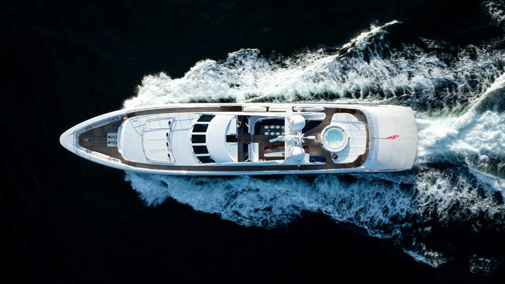 Heesen LUMIR, 37.00 м