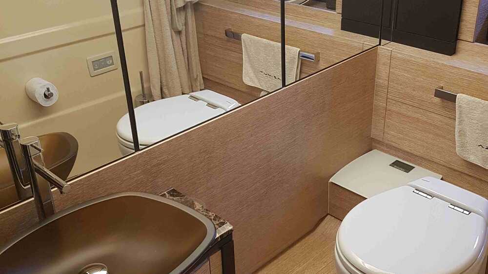 Azimut 64 2015