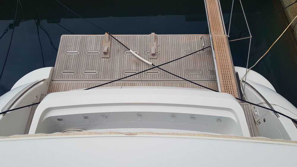 Azimut 64 2015