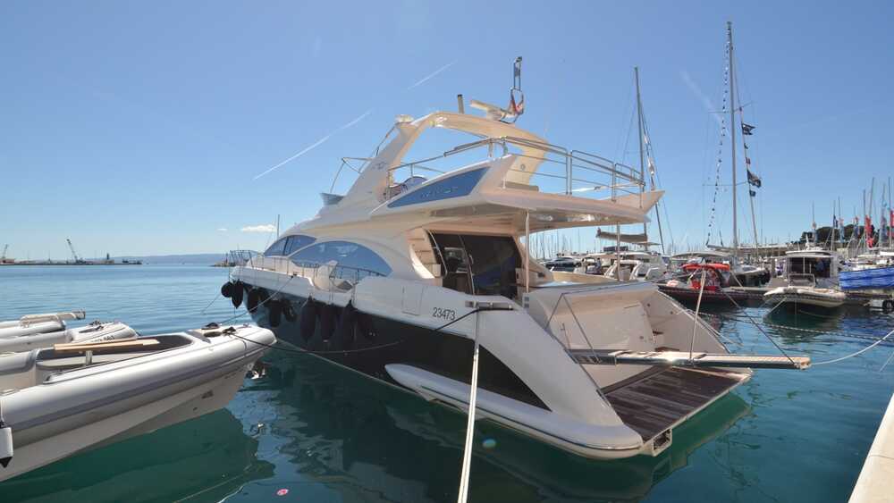 Экстерьер Azimut 70 2009