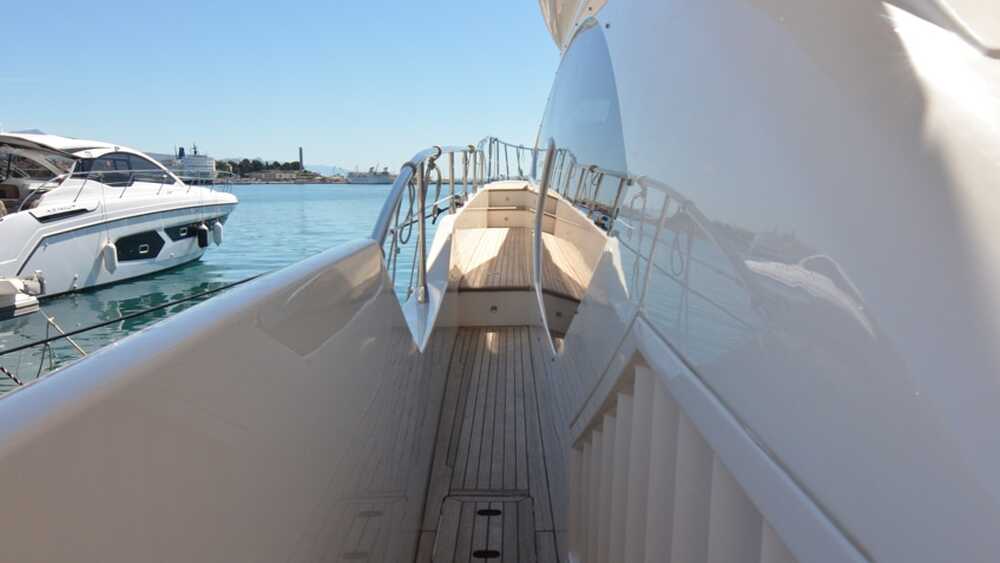 Экстерьер Azimut 70 2009