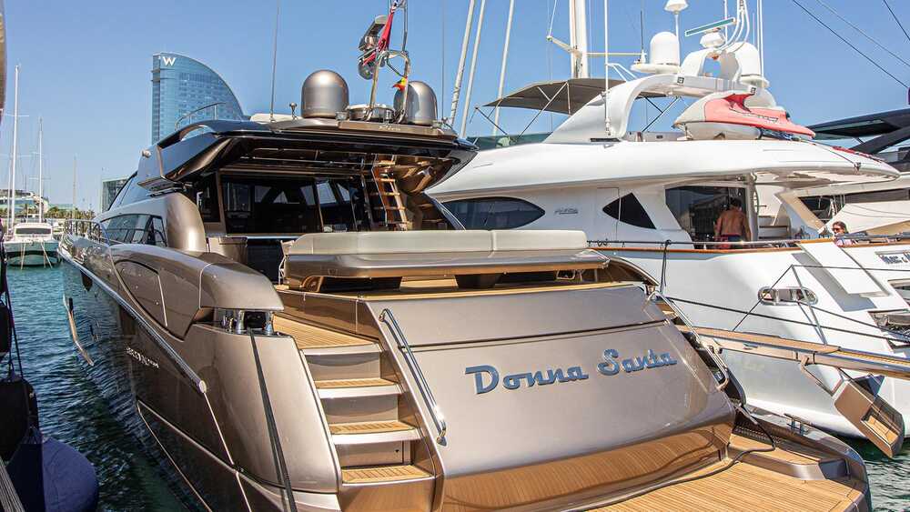 Экcтерьер Riva 88 Domino Super  <br/>M/Y "Donna Santa" 2016