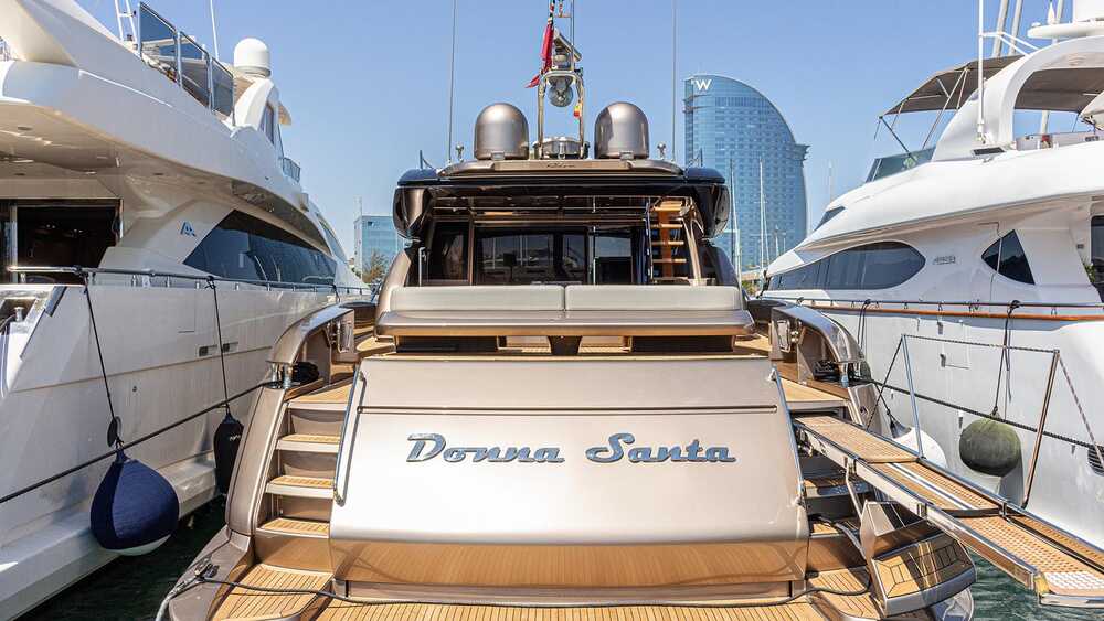 Экcтерьер Riva 88 Domino Super <br/> M/Y "Donna Santa" 2016
