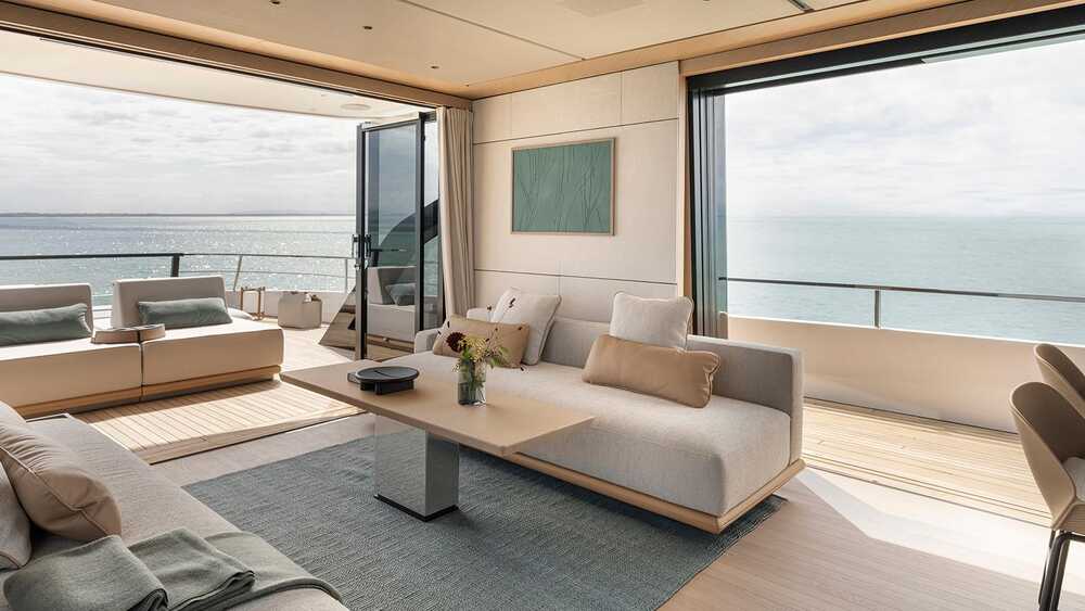 Салон на верхней палубе