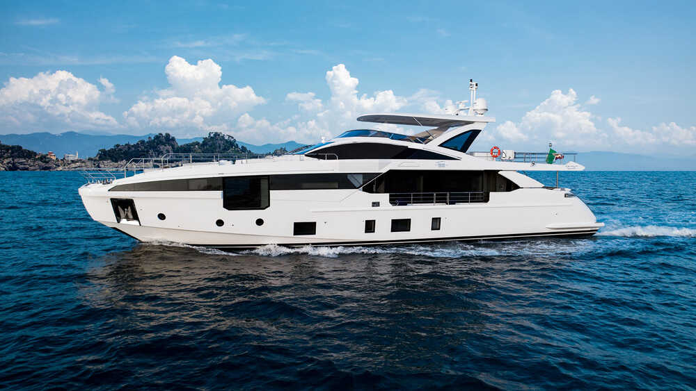 Экстерьер Azimut Grande 32 METRI