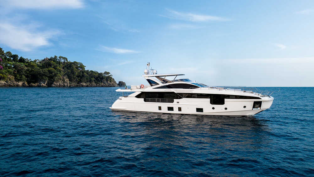 Экстерьер Azimut Grande 32 METRI