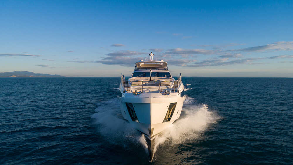Экстерьер Azimut Grande 32 METRI
