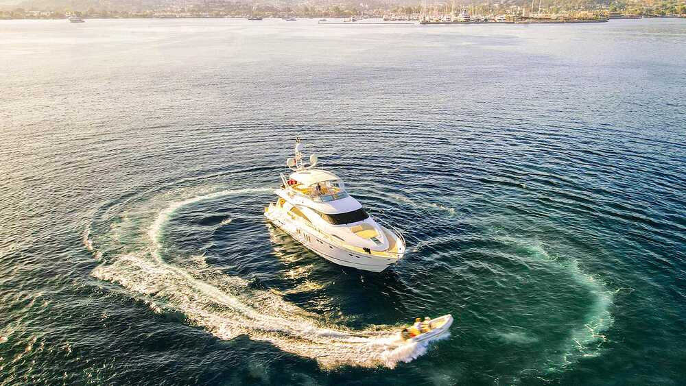 Экстерьер Fairline Squadron 74 M/Y "SEVEN"