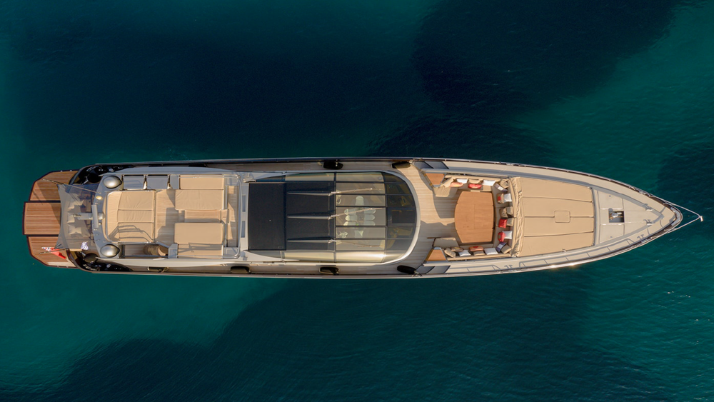Экстерьер Baia 100 M/Y FAN ONE 2008
