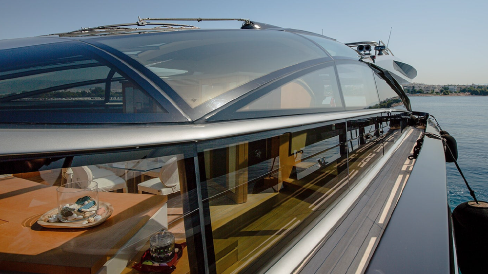 Экстерьер Baia 100 M/Y FAN ONE 2008