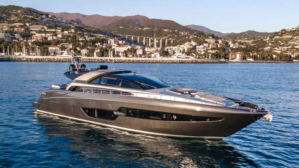 Экстерьер Riva 88